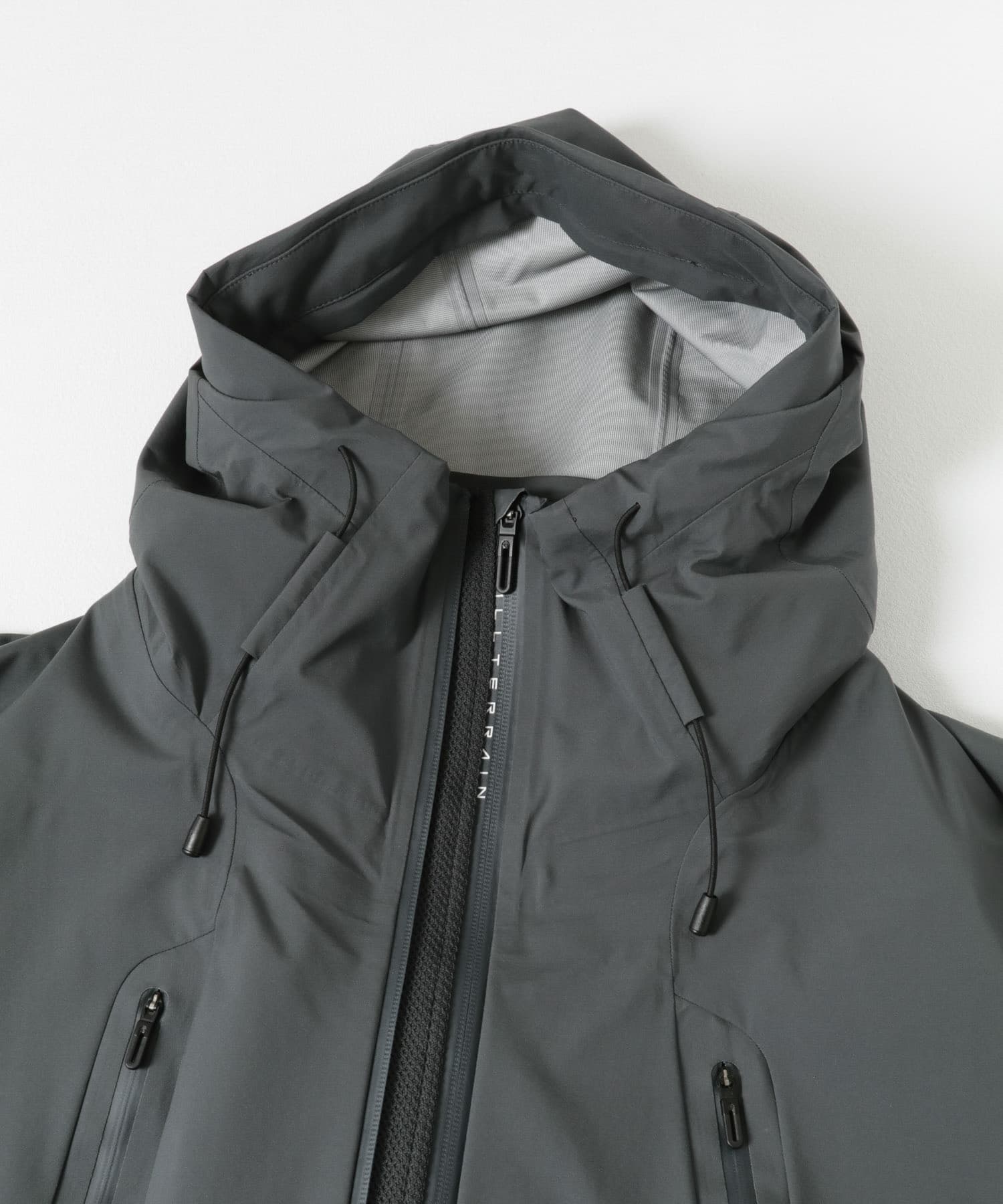 DESCENTE ALLTERRAIN×URBAN RESEARCH CREAS / 防水外套