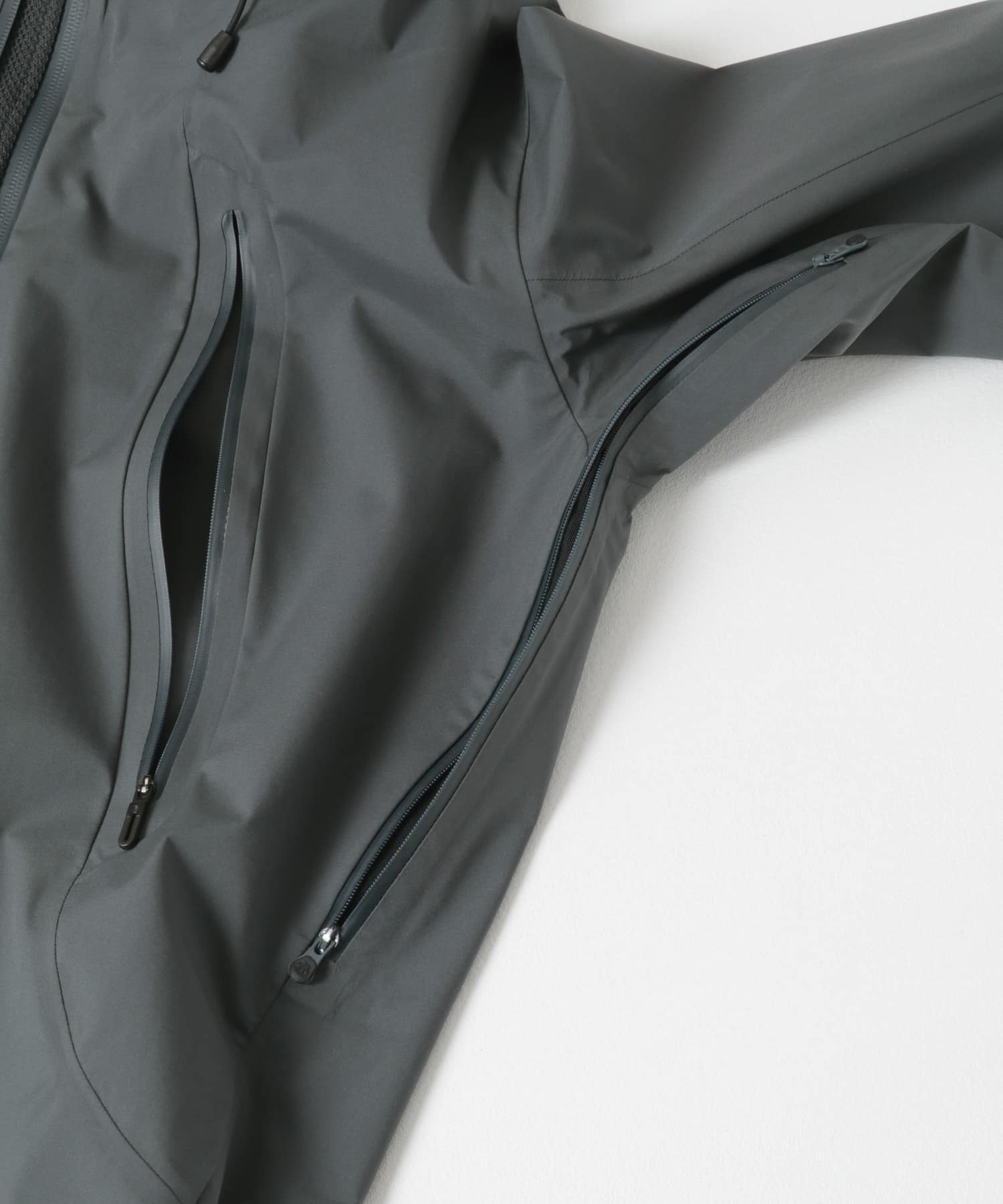 DESCENTE ALLTERRAIN×URBAN RESEARCH CREAS / 防水外套