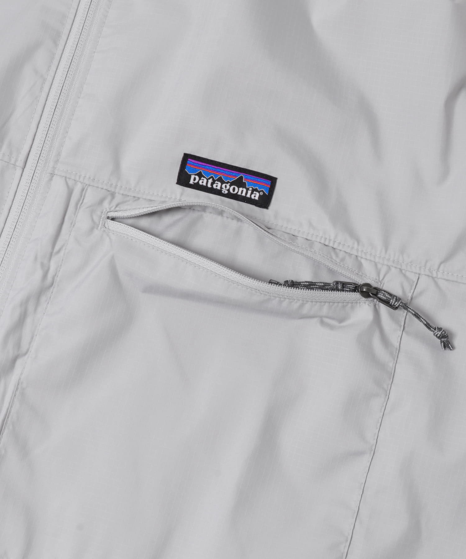 Patagonia　LIGHT & VARIABLE JACKET / 輕量可收納防風連帽外套