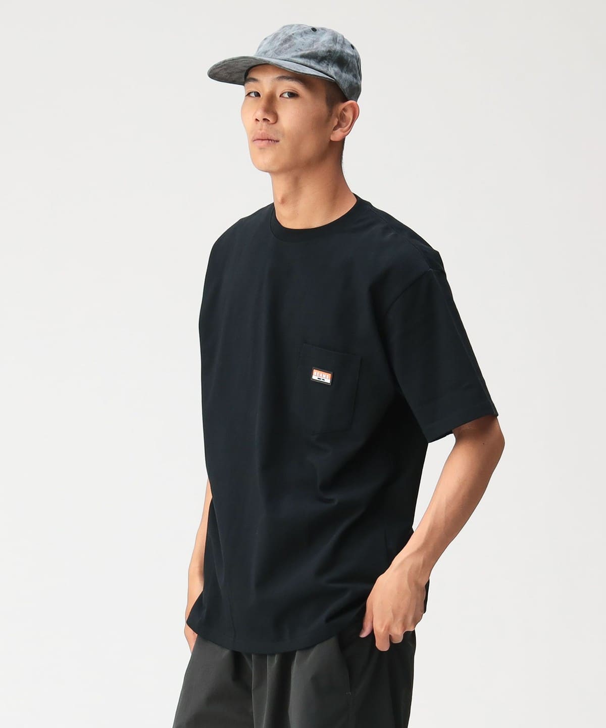 BEAMS / 重磅 矽膠小標 短袖 T 恤