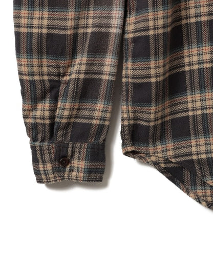 BEAMS / 仿舊格紋襯衫