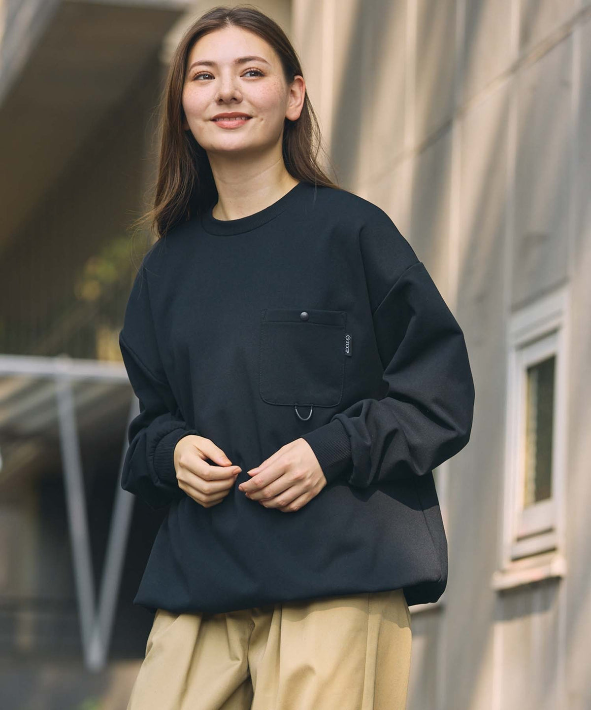THE CRAFT CREW PRODUCTS / 四向彈性機能 圓領口袋長T恤（抽繩下擺）
