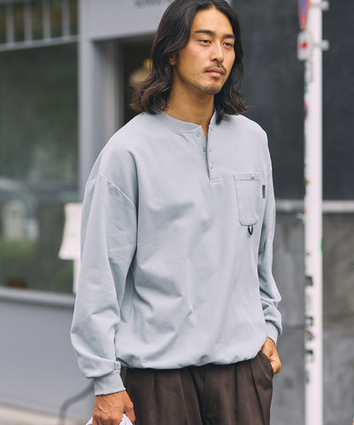 THE CRAFT CREW PRODUCTS / 四向彈性機能 亨利領 口袋長T恤（抽繩下擺）