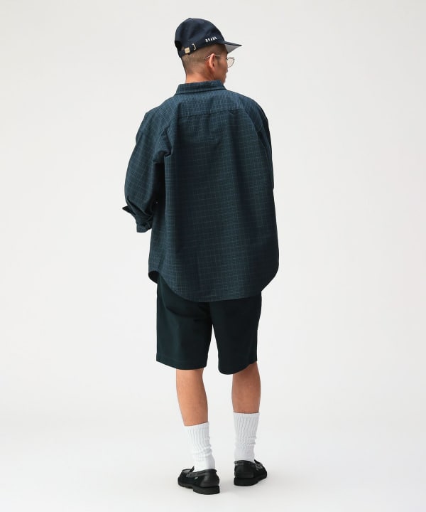BEAMS / 雙褶寬版斜紋棉休閒短褲