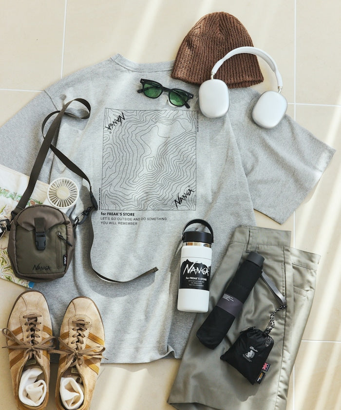 NANGA 別注 ECO HYBRID CONTOUR LOGO TEE / 等高線圖形口袋短袖 T 恤