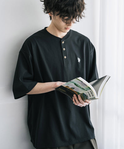 U.S. POLO ASSN. / 刺繡亨利領短袖T恤