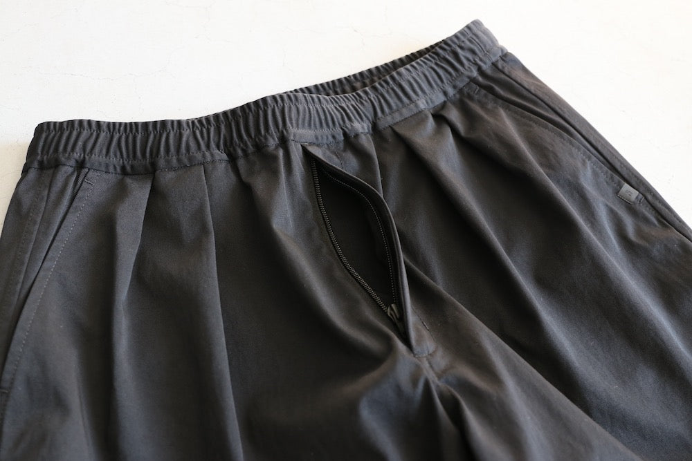 DAIWA PIER39 TECH EASY SHORTS TWILL / 雙褶尼龍休閒短褲