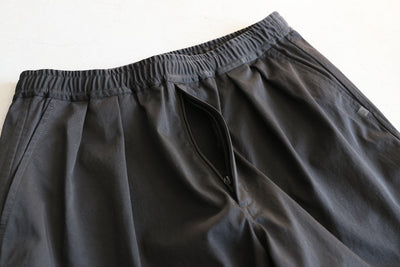 DAIWA PIER39 TECH EASY SHORTS TWILL / 雙褶尼龍休閒短褲