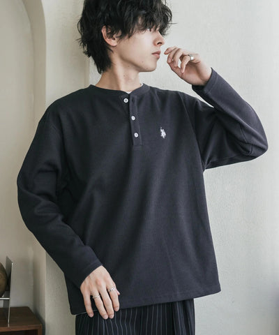 U.S. POLO ASSN. / 刺繡格紋 亨利領長袖T恤（日本聯名限定）