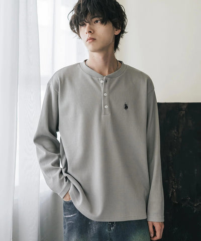 U.S. POLO ASSN. / 刺繡格紋 亨利領長袖T恤（日本聯名限定）