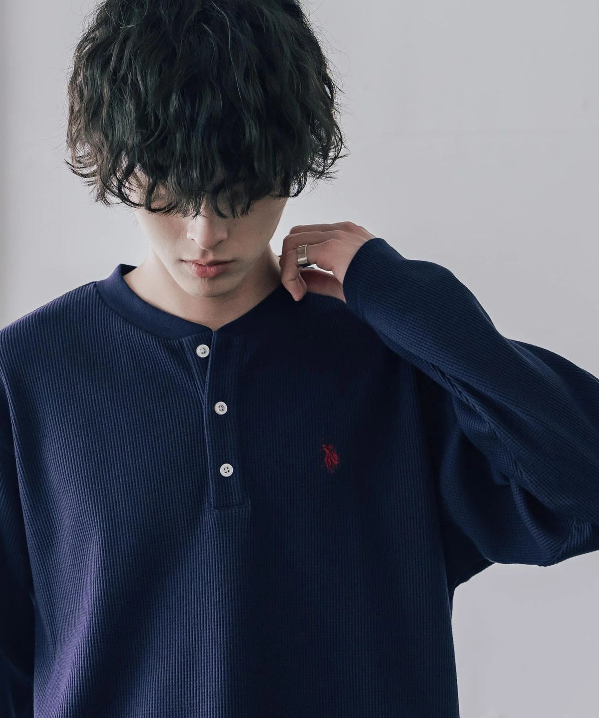 U.S. POLO ASSN. / 刺繡格紋 亨利領長袖T恤（日本聯名限定）