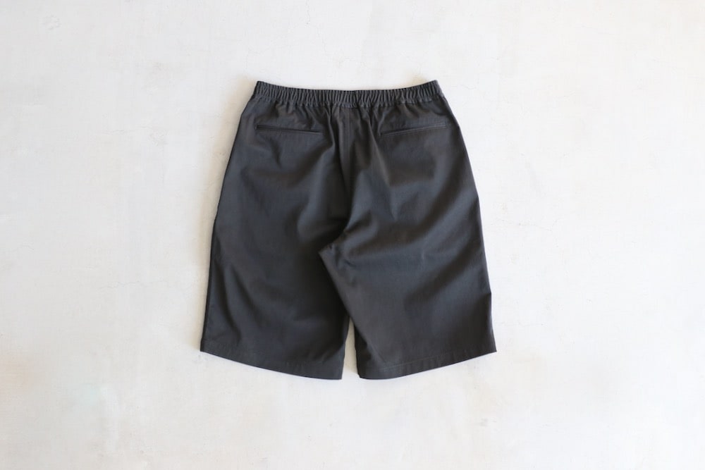 DAIWA PIER39 TECH EASY SHORTS TWILL / 雙褶尼龍休閒短褲