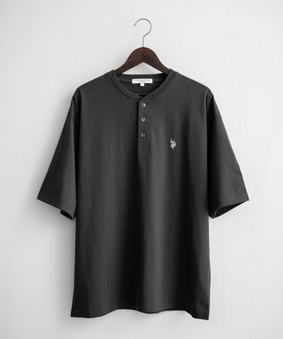 U.S. POLO ASSN. / 刺繡亨利領短袖T恤