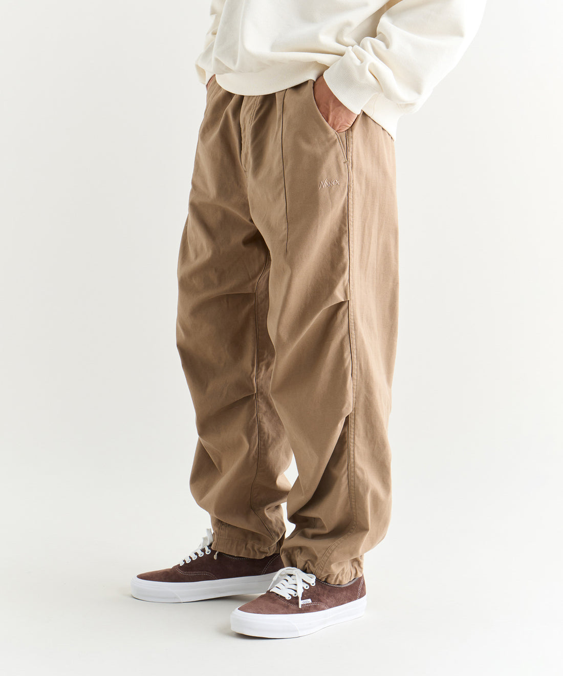 NANGA BACK SATIN EASY PT / 機能抽繩長褲