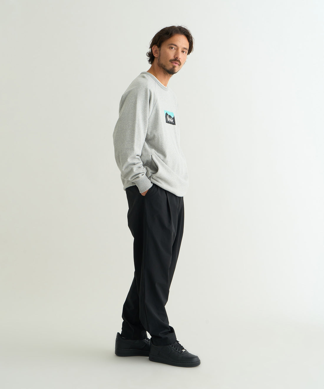 NANGA ECO HYBRID BOX LOGO SWEATSHIRT(UNISEX) / 拉克蘭袖 圓領衫