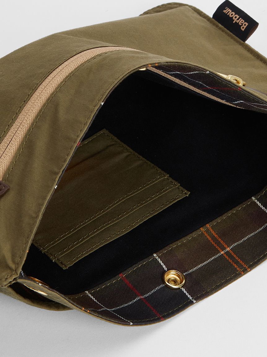Barbour TRANSPORT  / 斜背小包