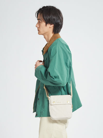 BARBOUR / 多功能極簡設計 TRANSPORT 斜背包