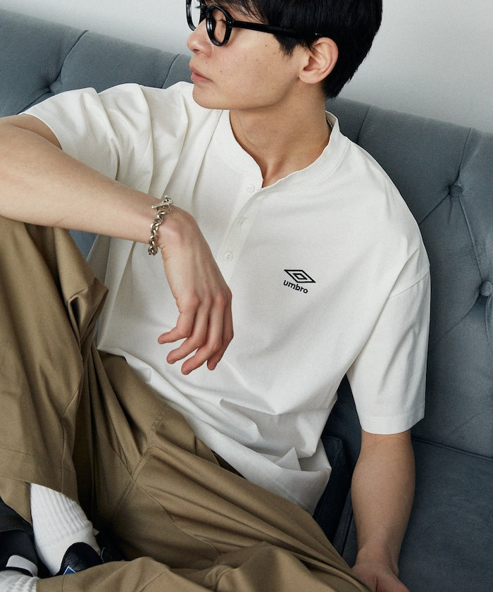 UMBRO / 吸水速乾 亨利領 短袖T恤