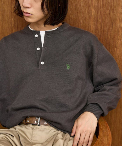 U.S. POLO ASSN. × PUBLUX / 單點刺繡亨利領針織衫（日本聯名限定）