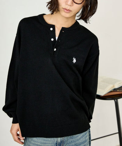 U.S. POLO ASSN. × PUBLUX / 單點刺繡亨利領針織衫（日本聯名限定）