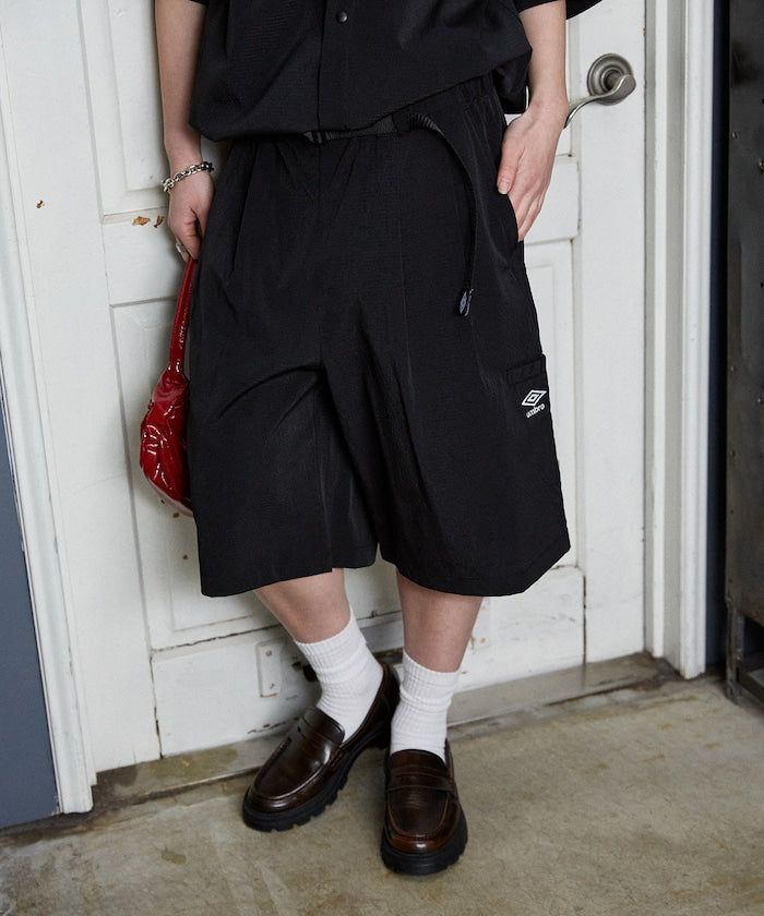 UMBRO / 打褶短褲