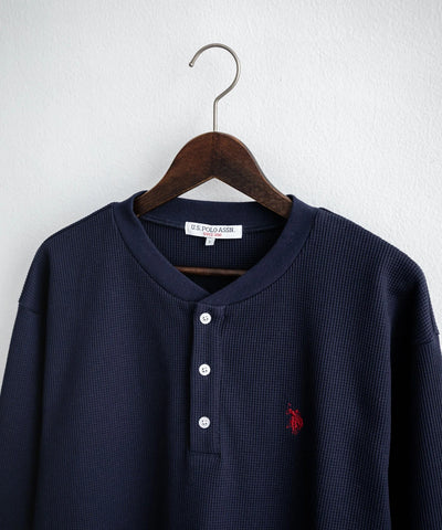 U.S. POLO ASSN. / 刺繡格紋 亨利領長袖T恤（日本聯名限定）