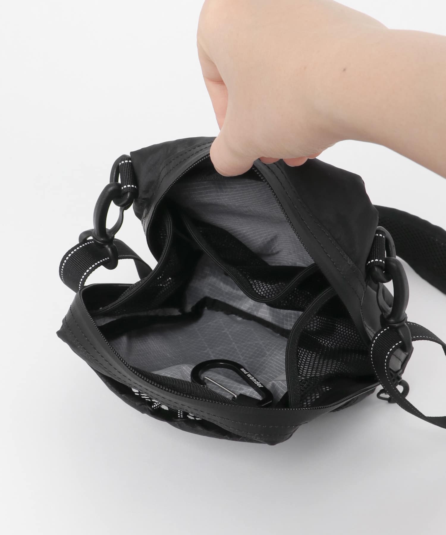 and wander　ECOPAK sholder pouch / 側背包