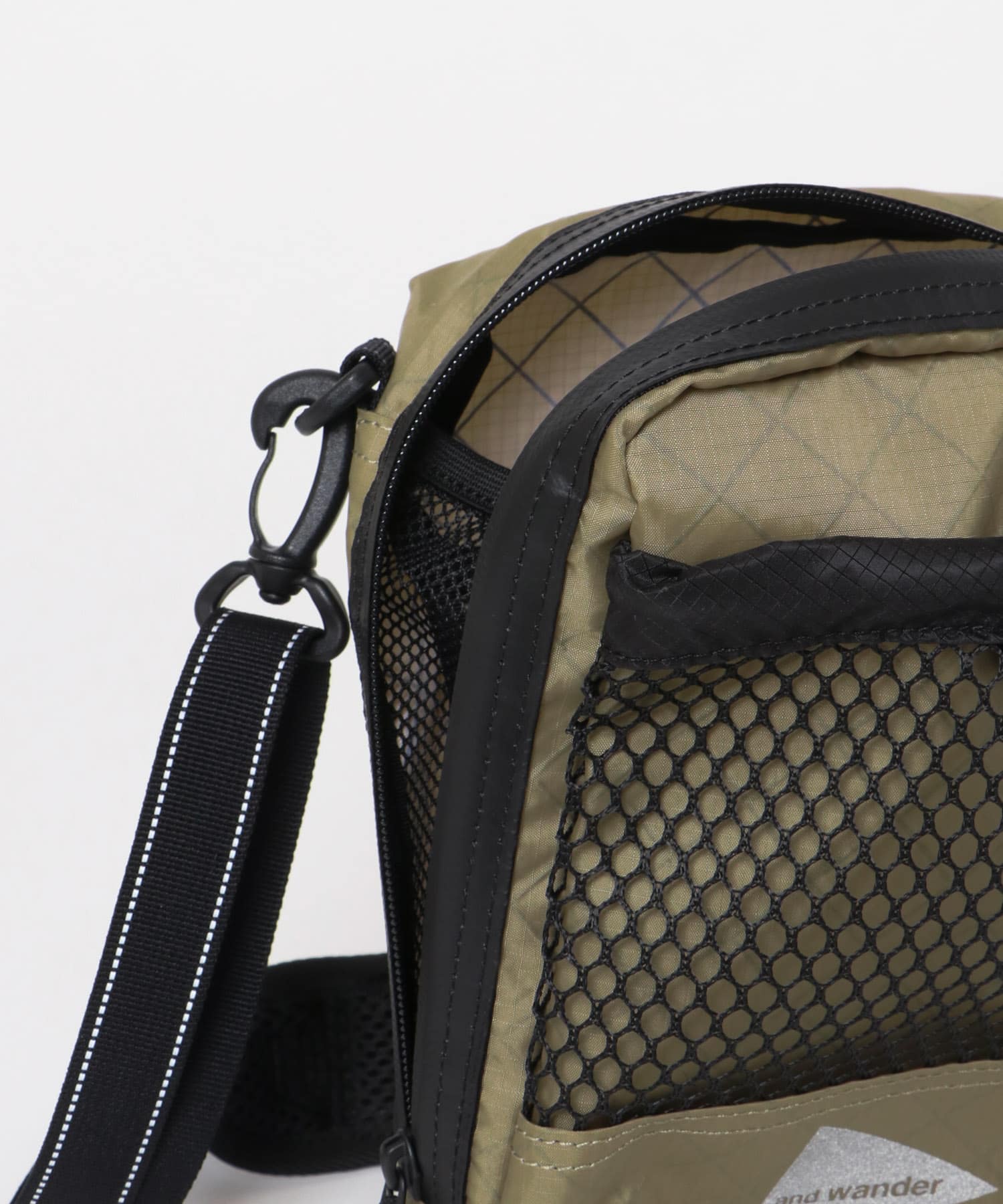 and wander　ECOPAK sholder pouch / 側背包