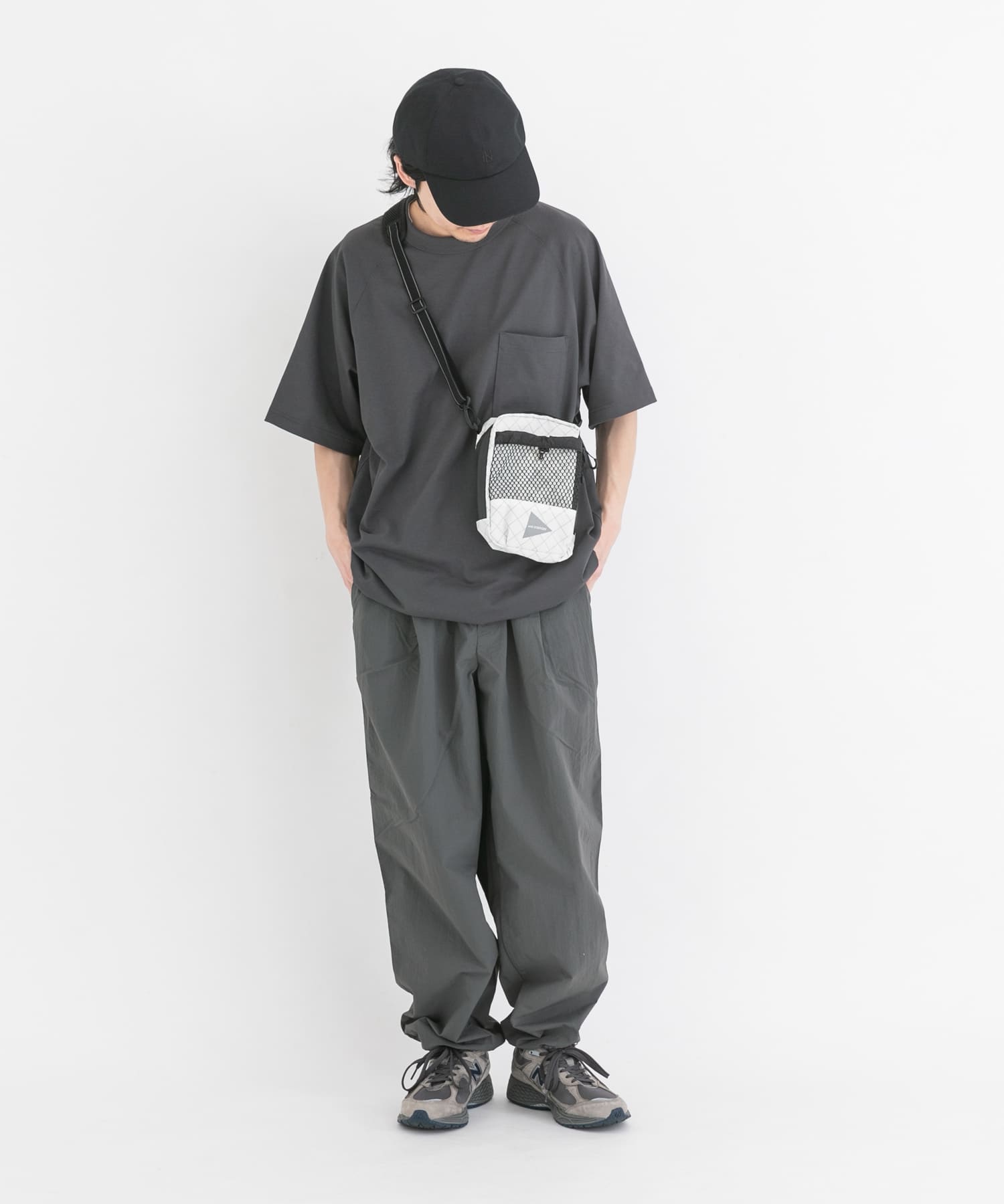 and wander　ECOPAK sholder pouch / 側背包