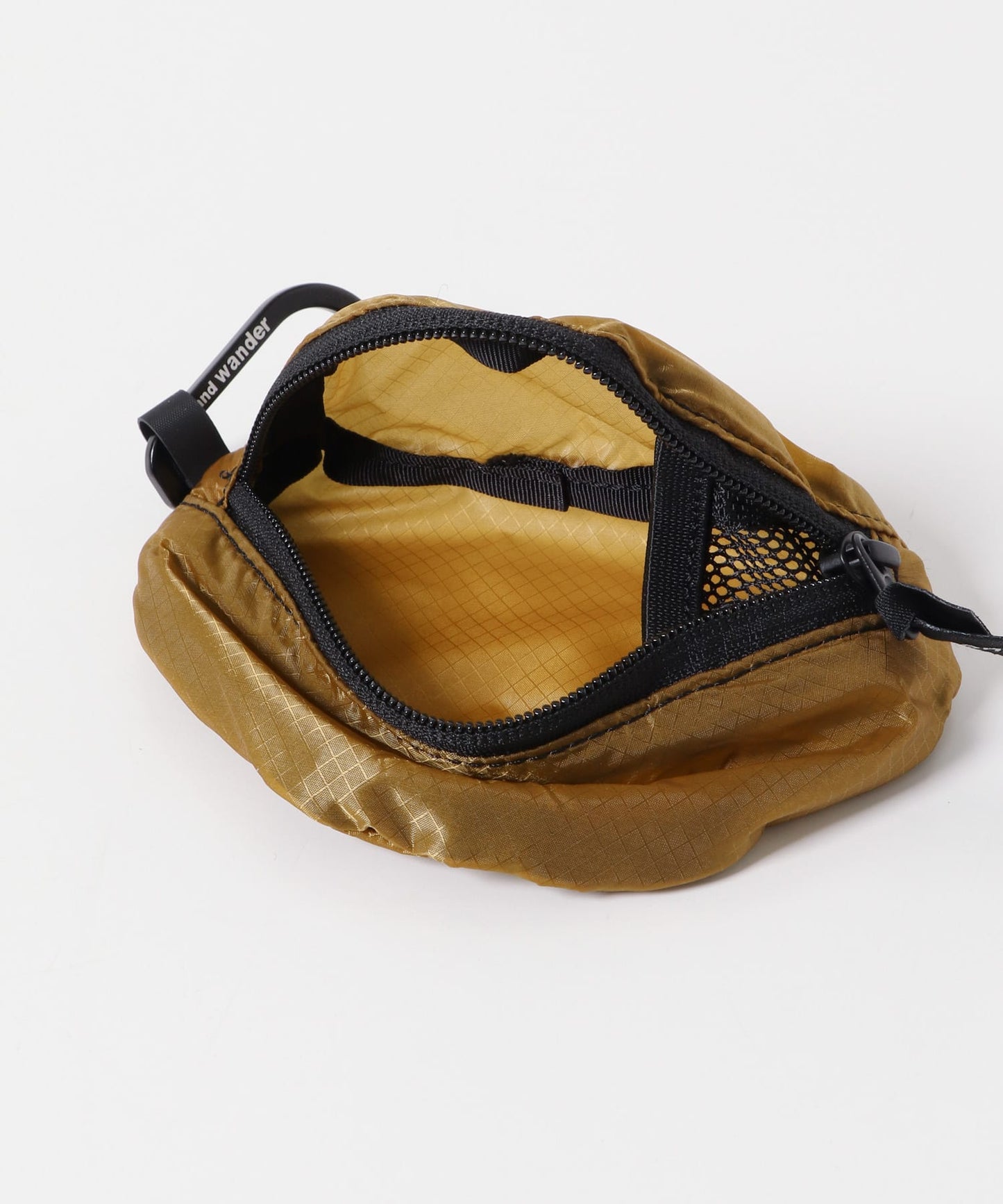 and wander　sil mini pouch / 零錢小包