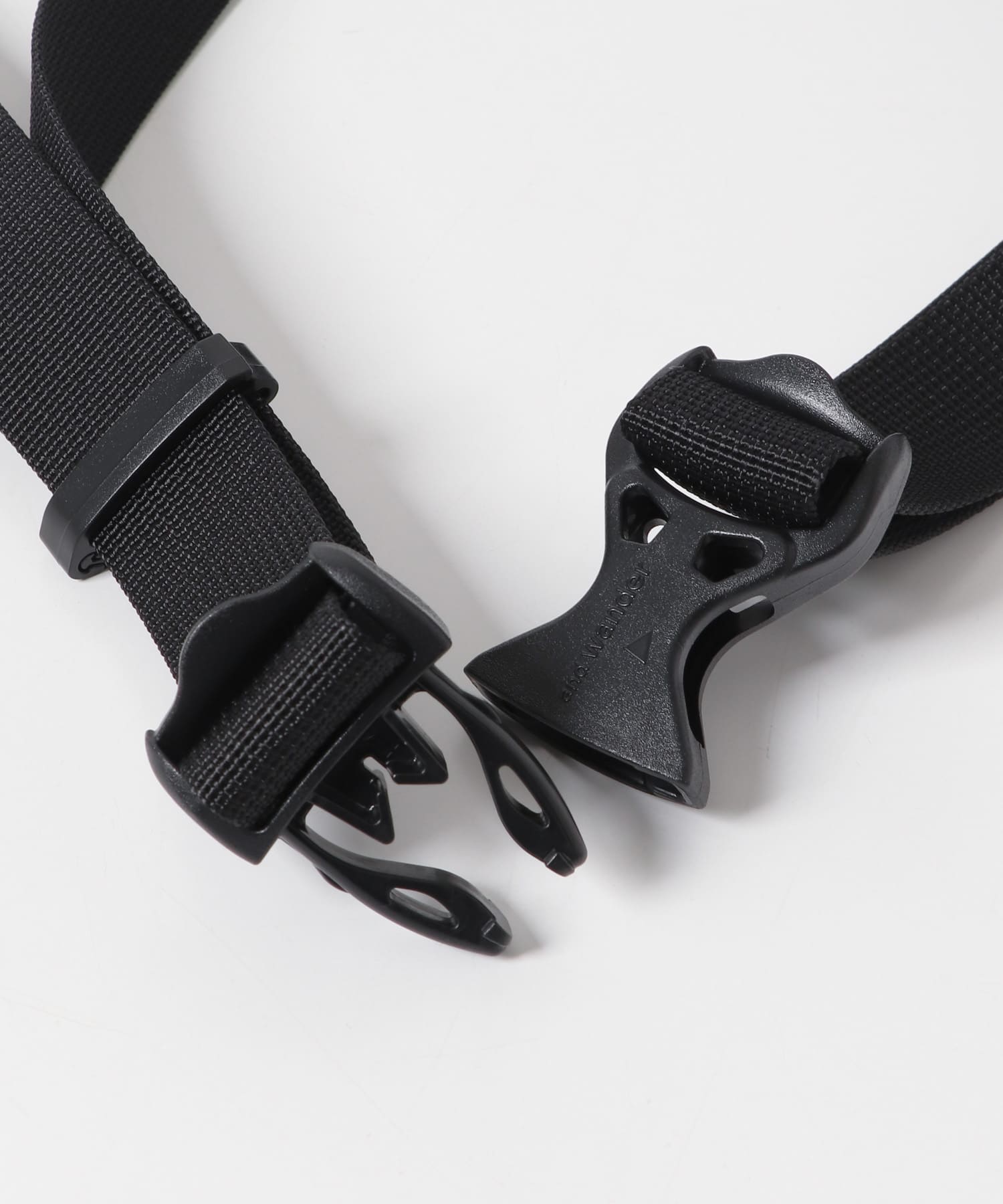 and wander　sil waist bag / 腰包