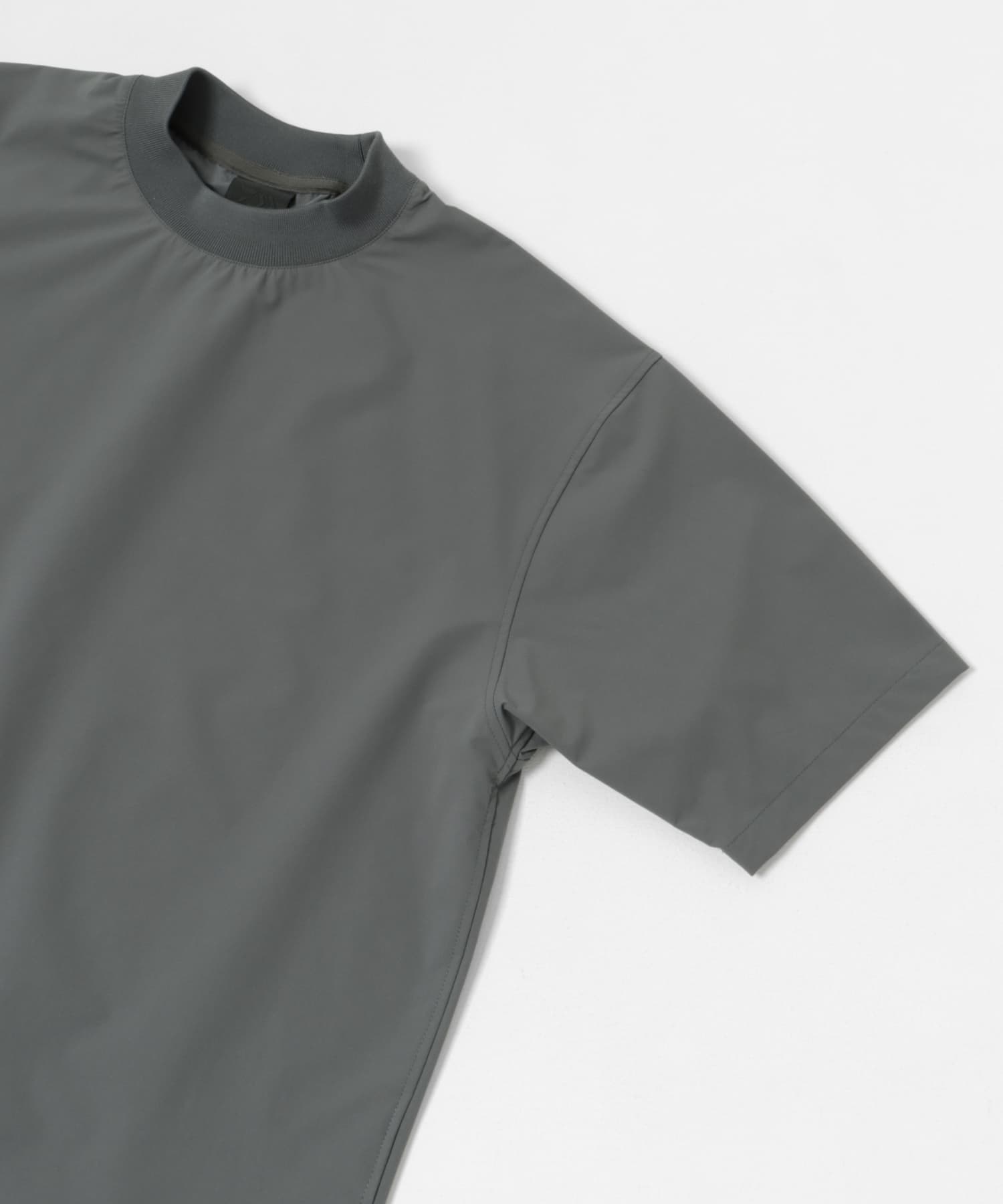 DAIWA PIER39　TECH MOCK NECK S/S TEE / 科技 棉質彈性短袖T恤