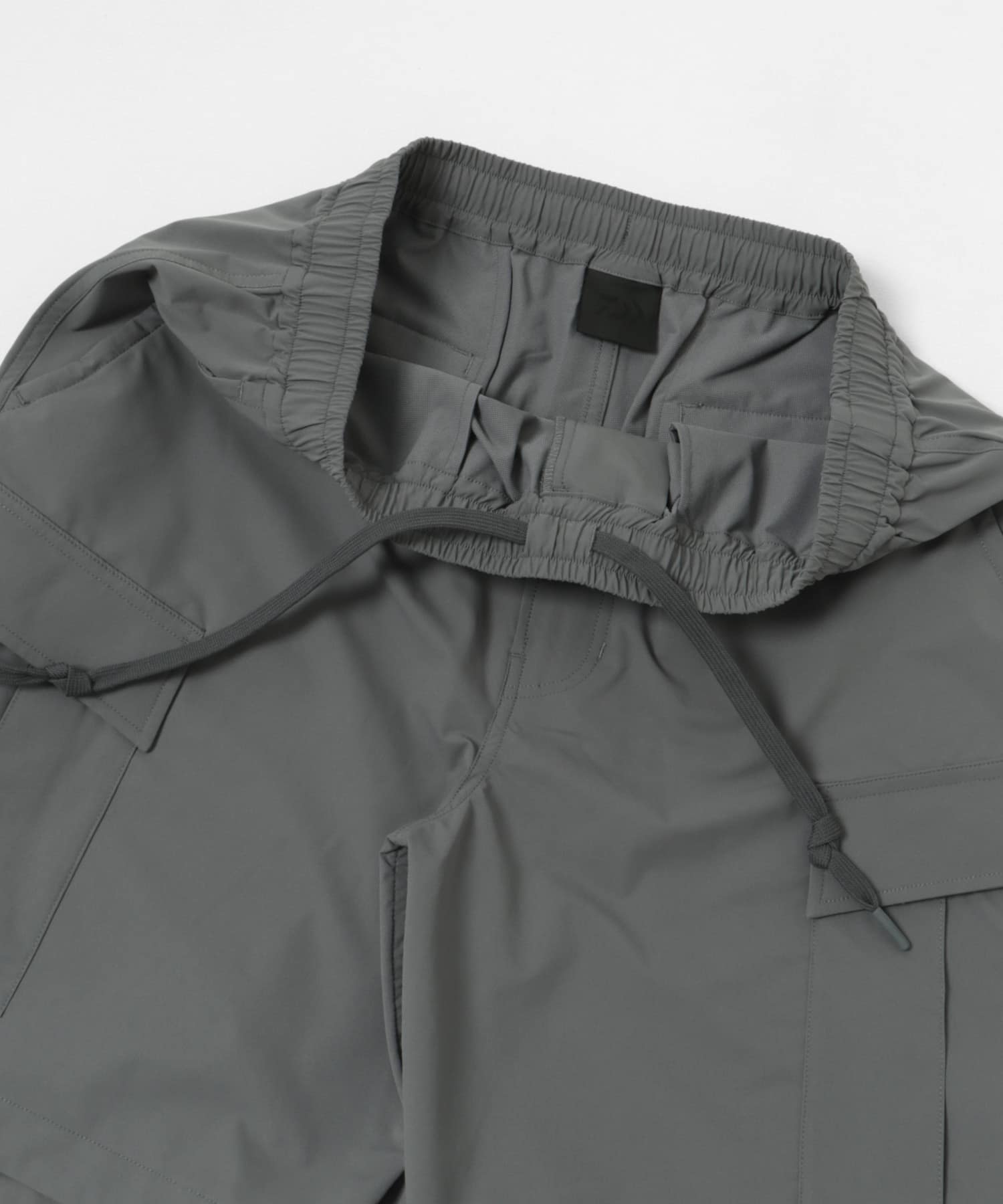DAIWA PIER39　TECH 6POCKET SHORTS / 六口袋機能短褲