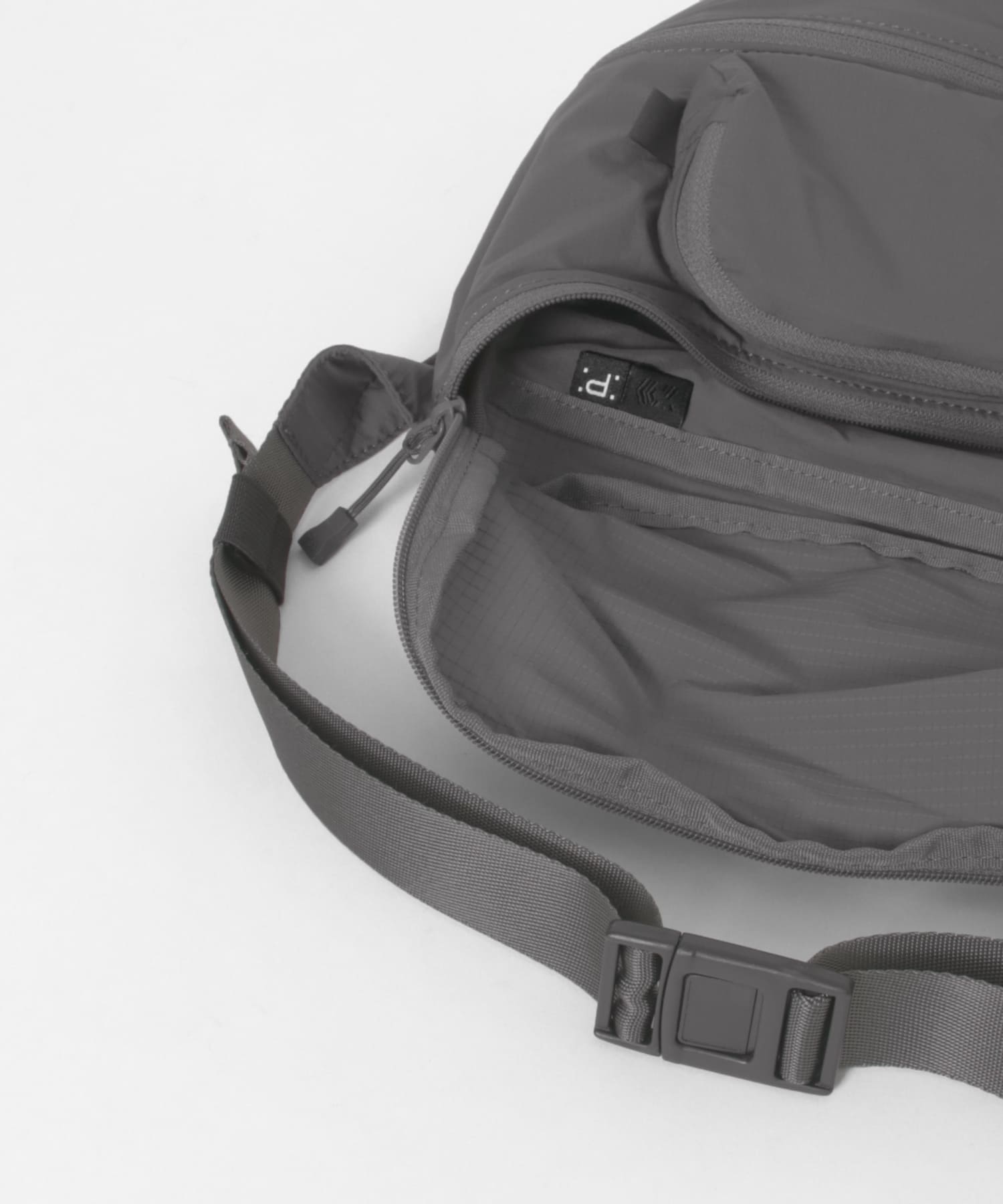 DAIWA PIER39　TRAVEL EXPAND FANNY BAG / 超輕量可擴充腰包