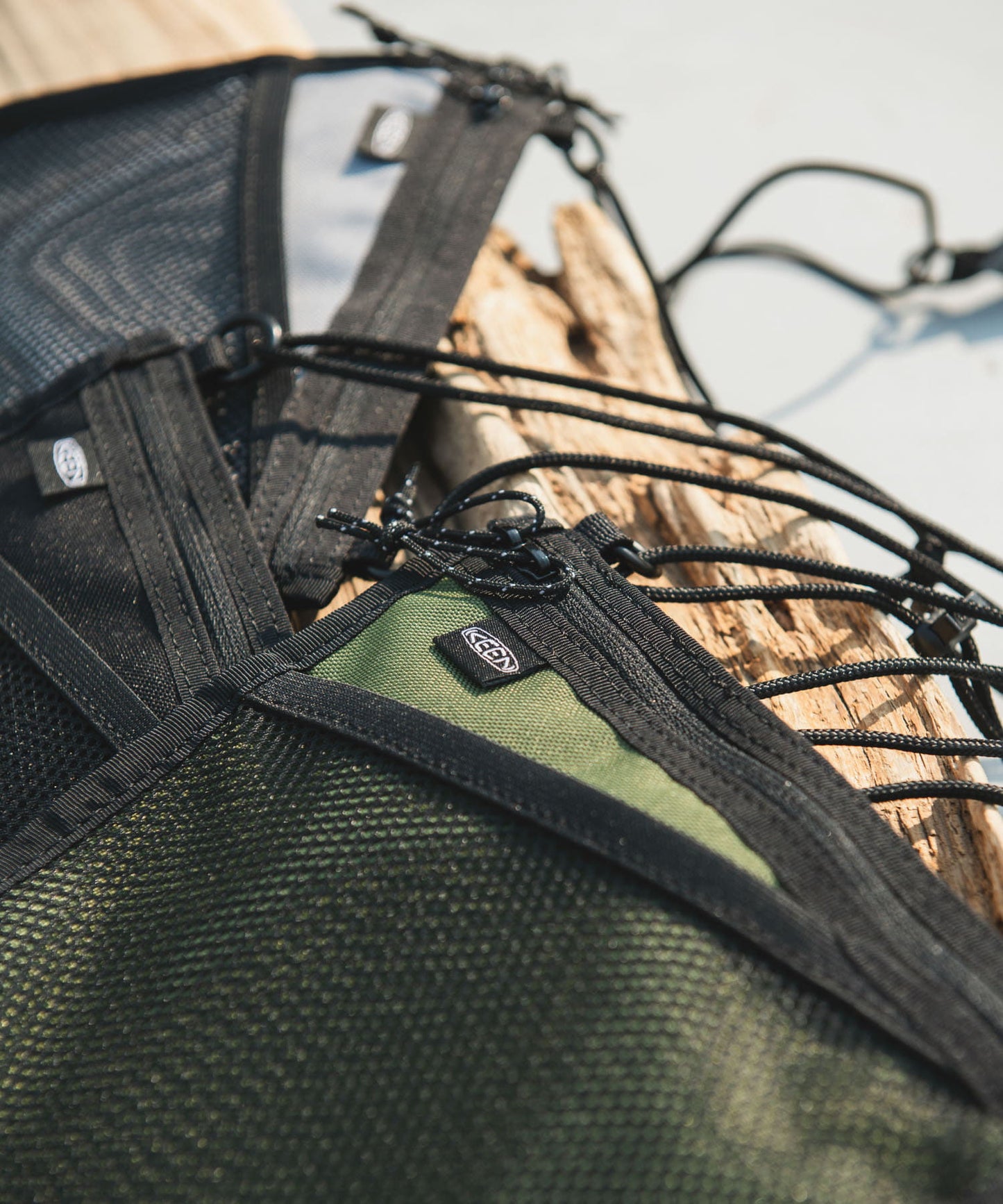KEEN×DOORS　HARVESTPOCKET SACOCHE / 多機能輕便斜背包