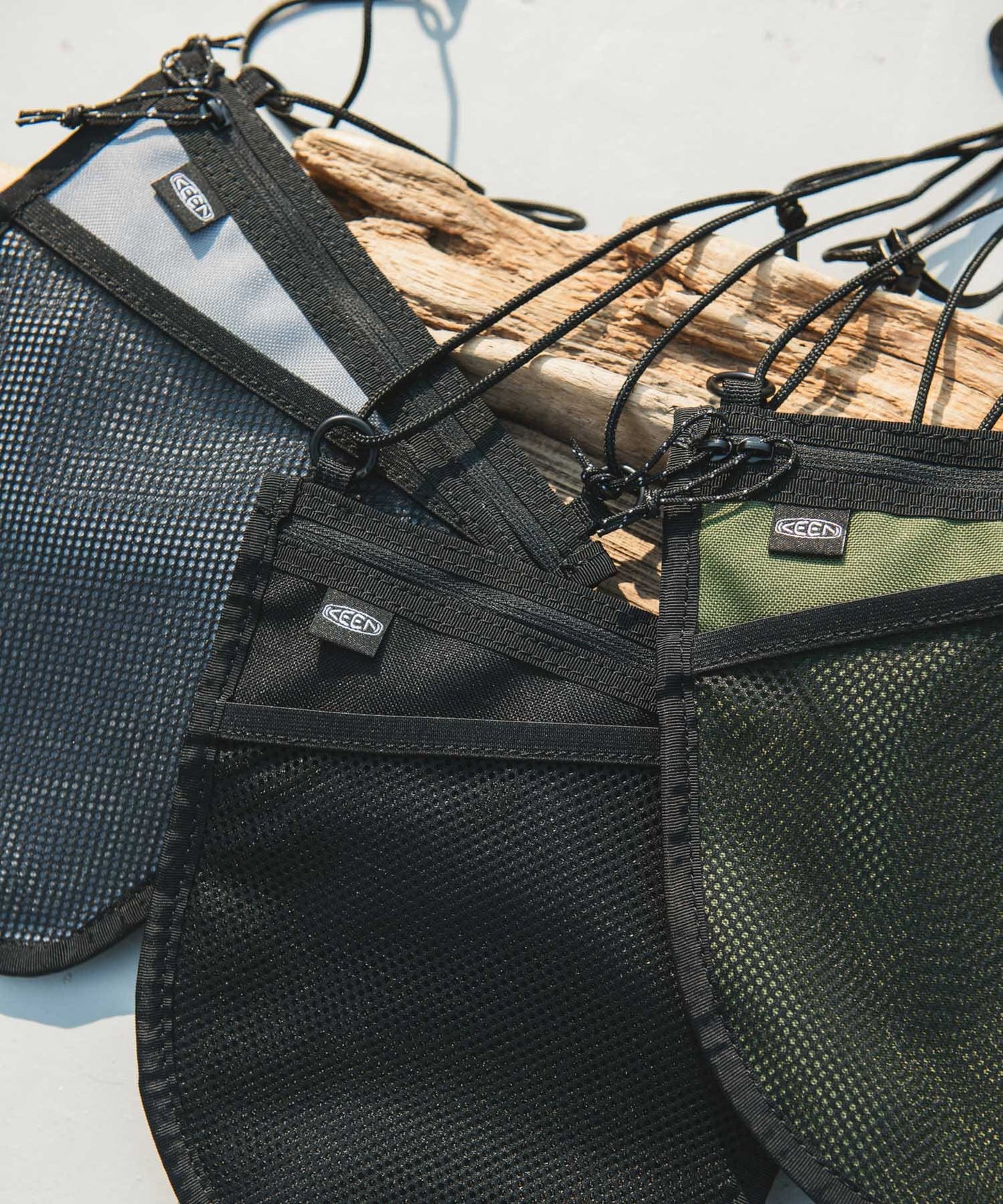 KEEN×DOORS　HARVESTPOCKET SACOCHE / 多機能輕便斜背包