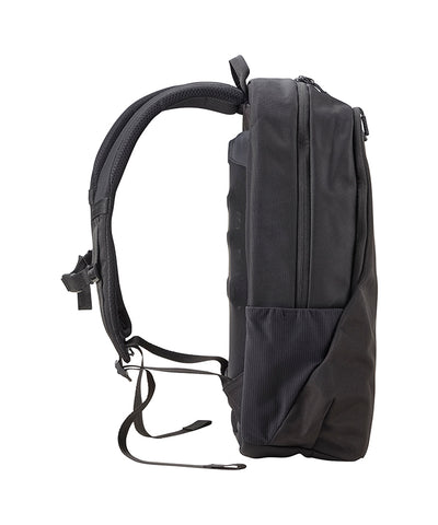 DESCENTE / 20公升 後背包
