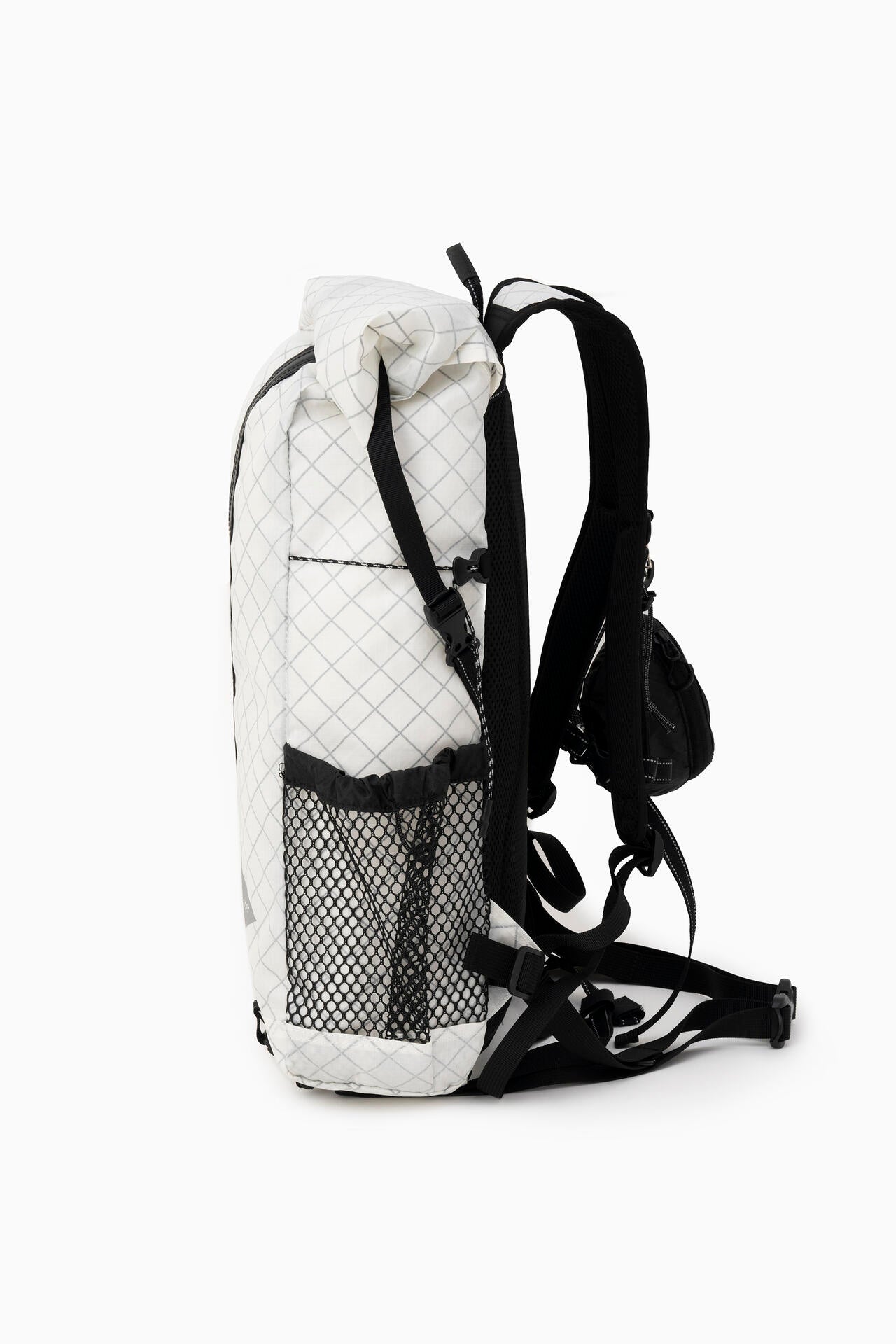 and wander ECOPAK 18L / 防水結構輕量背包