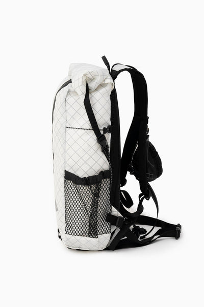 and wander ECOPAK 18L / 防水結構輕量背包