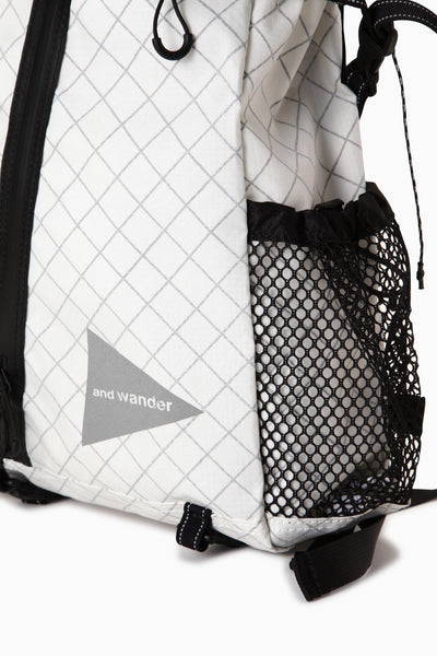 and wander ECOPAK 18L / 防水結構輕量背包