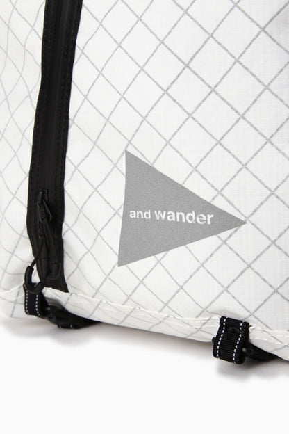 and wander ECOPAK 18L / 防水結構輕量背包