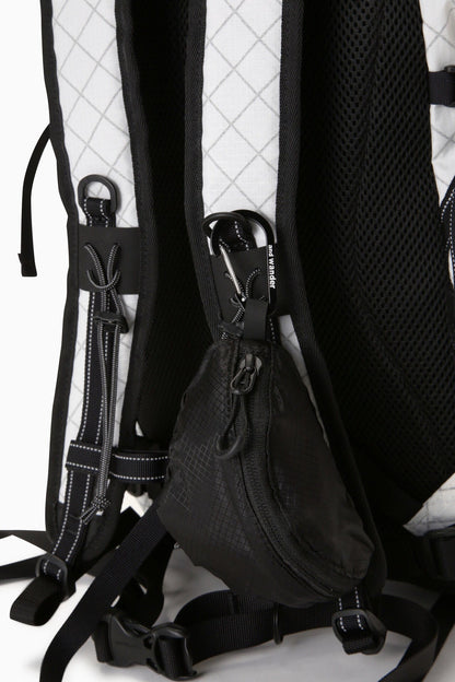 and wander ECOPAK 18L / 防水結構輕量背包