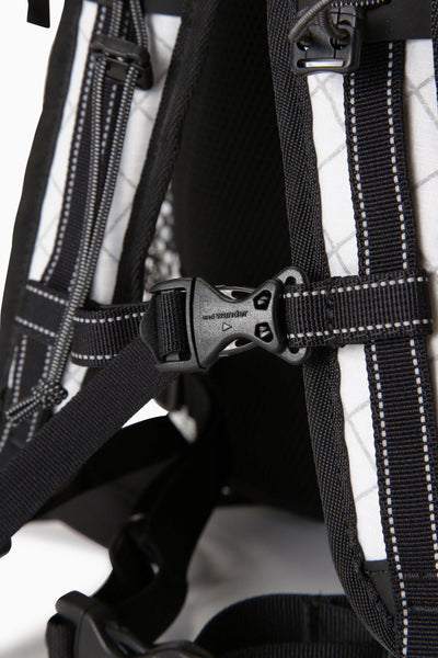 and wander ECOPAK 18L / 防水結構輕量背包