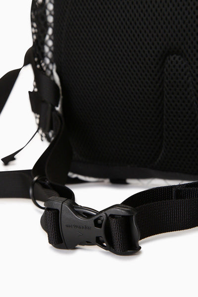 and wander ECOPAK 18L / 防水結構輕量背包