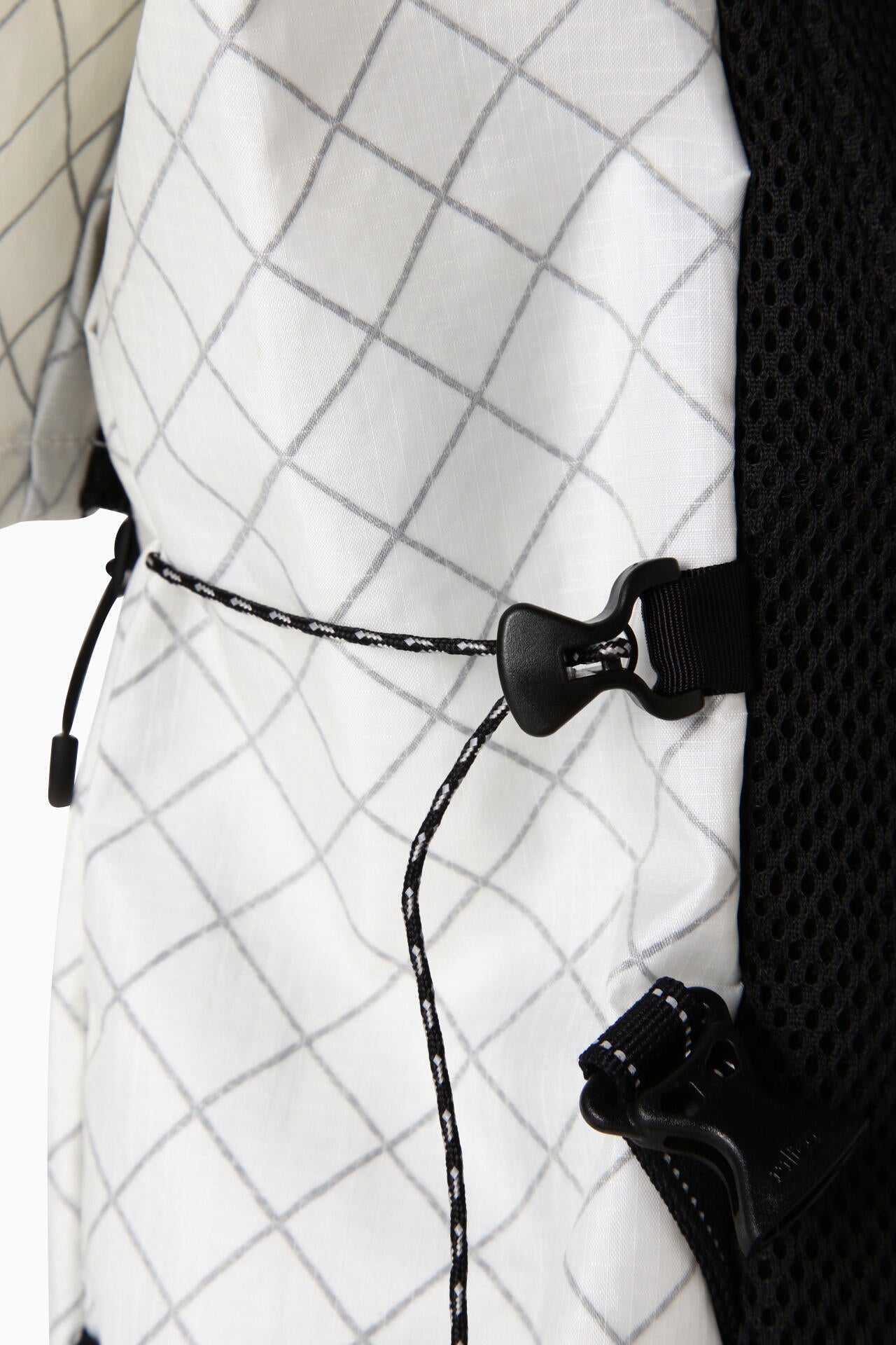 and wander ECOPAK 18L / 防水結構輕量背包