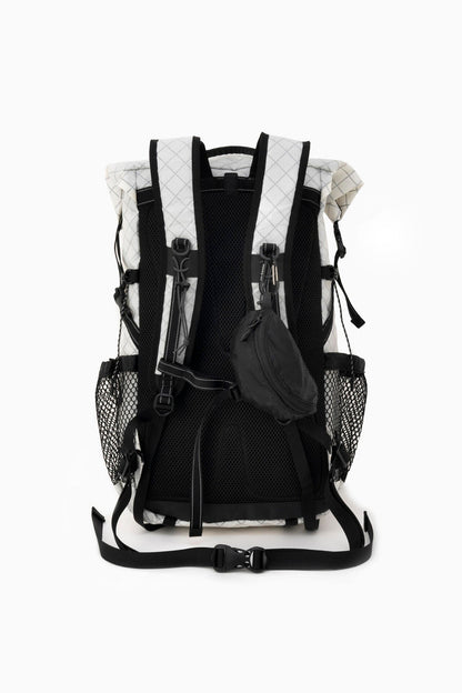 and wander ECOPAK 18L / 防水結構輕量背包