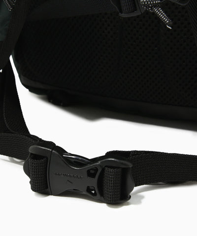 and wander ECOPAK 18L / 防水結構輕量背包