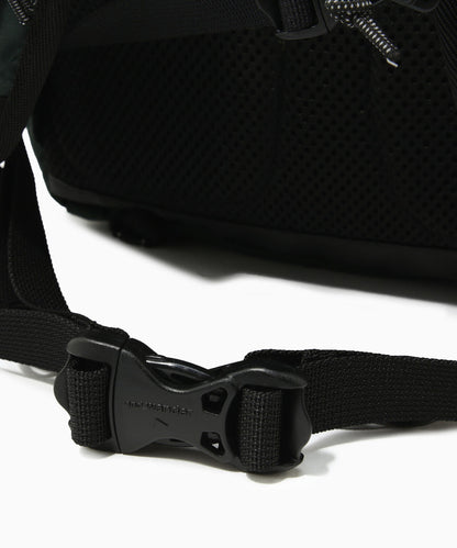 and wander ECOPAK 18L / 防水結構輕量背包