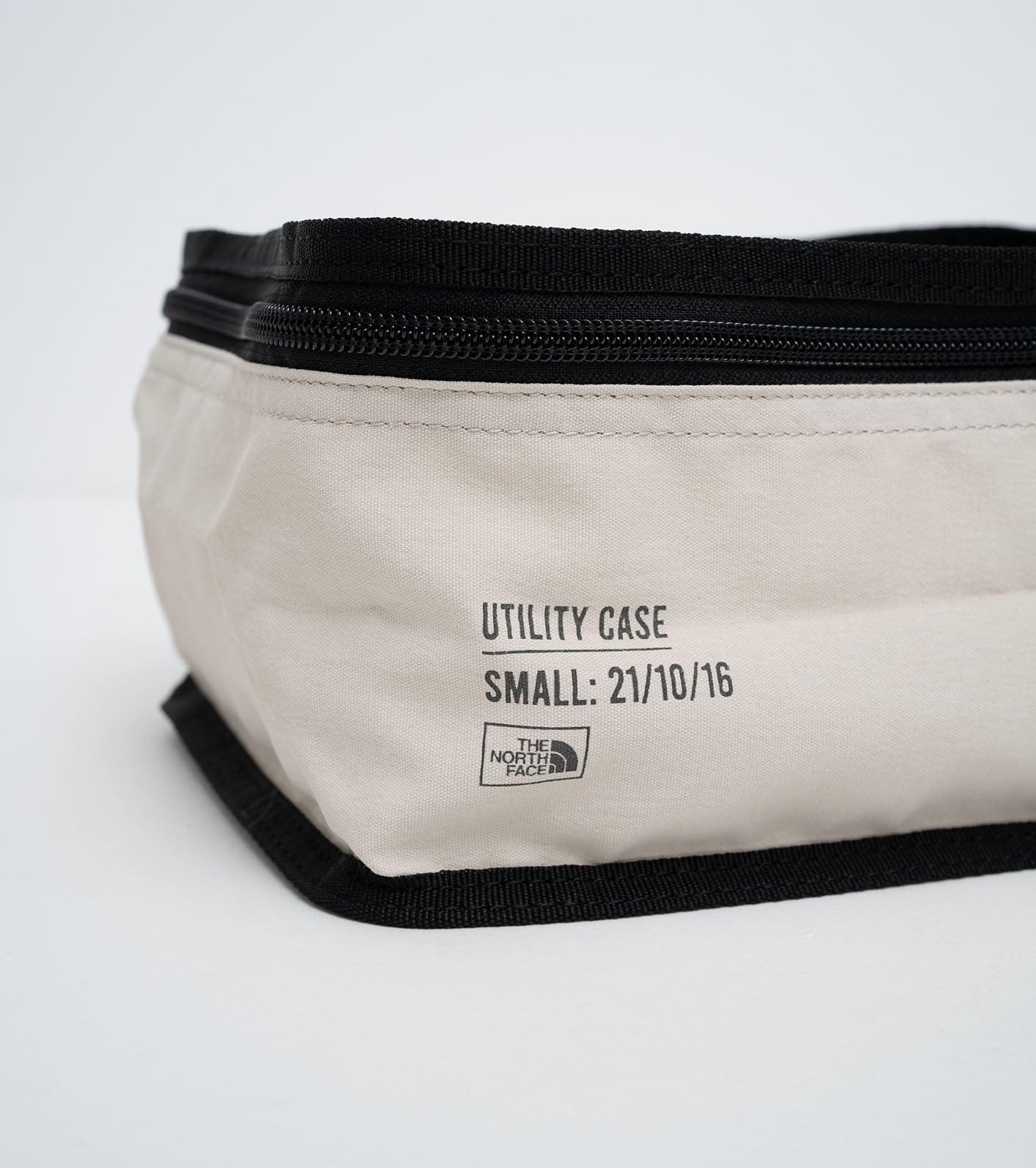THE NORTH FACE PURPLE LABEL Field Utility Case / 旅行組