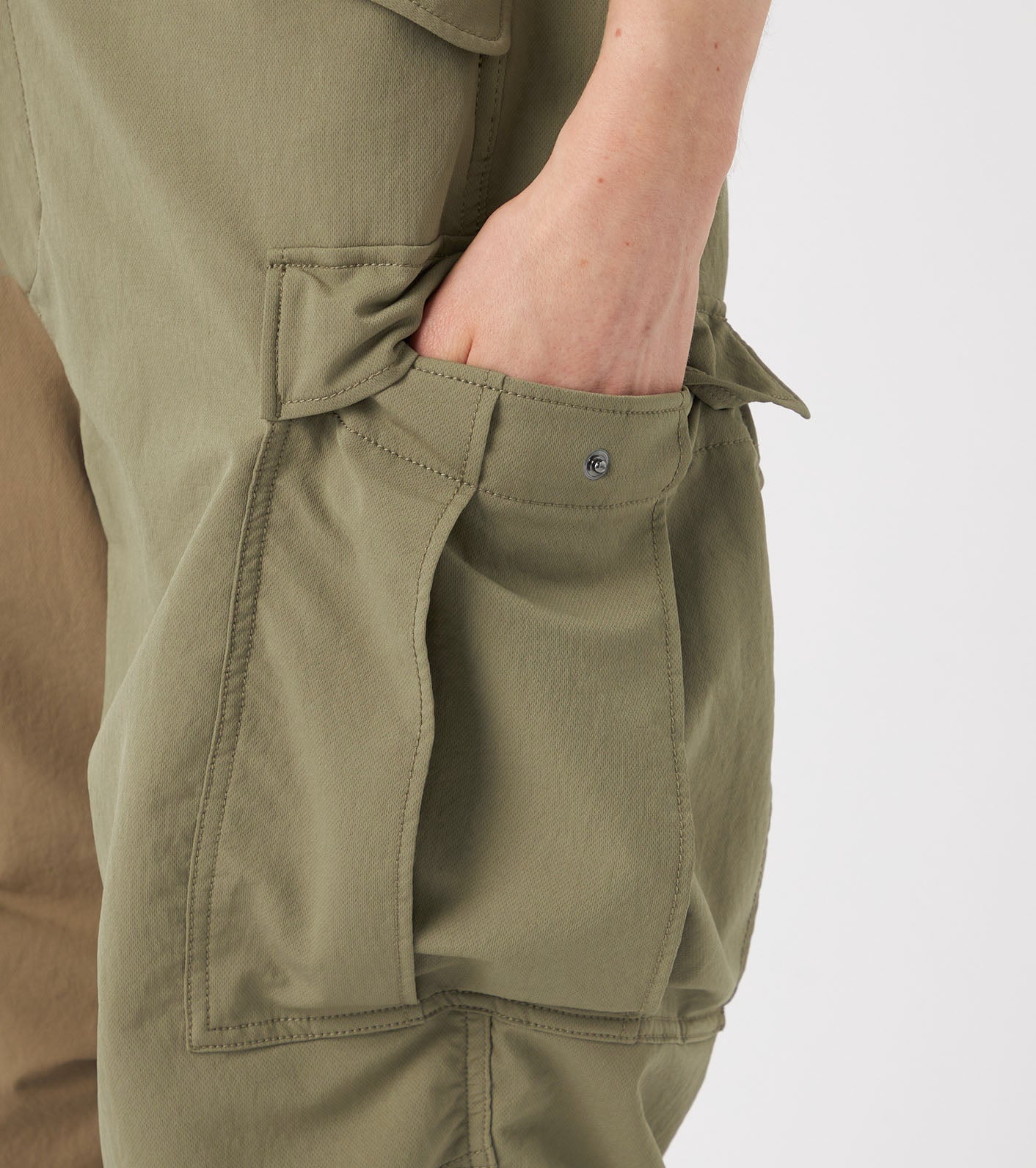 nanamica ALPHADRY Field Cargo Pants / 機能寬版工裝長褲